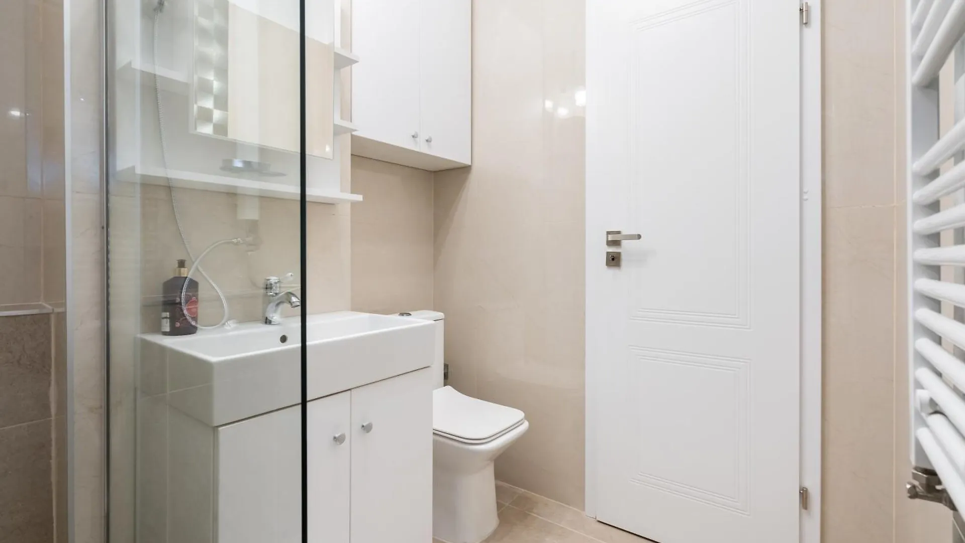 Urban Nest Studio Bükreş Romanya